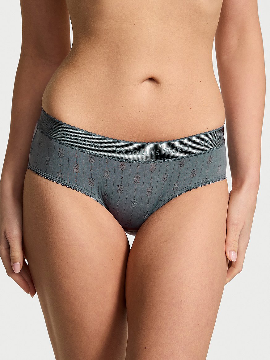 Panti estilo hiphugger con logo de punto pointelle