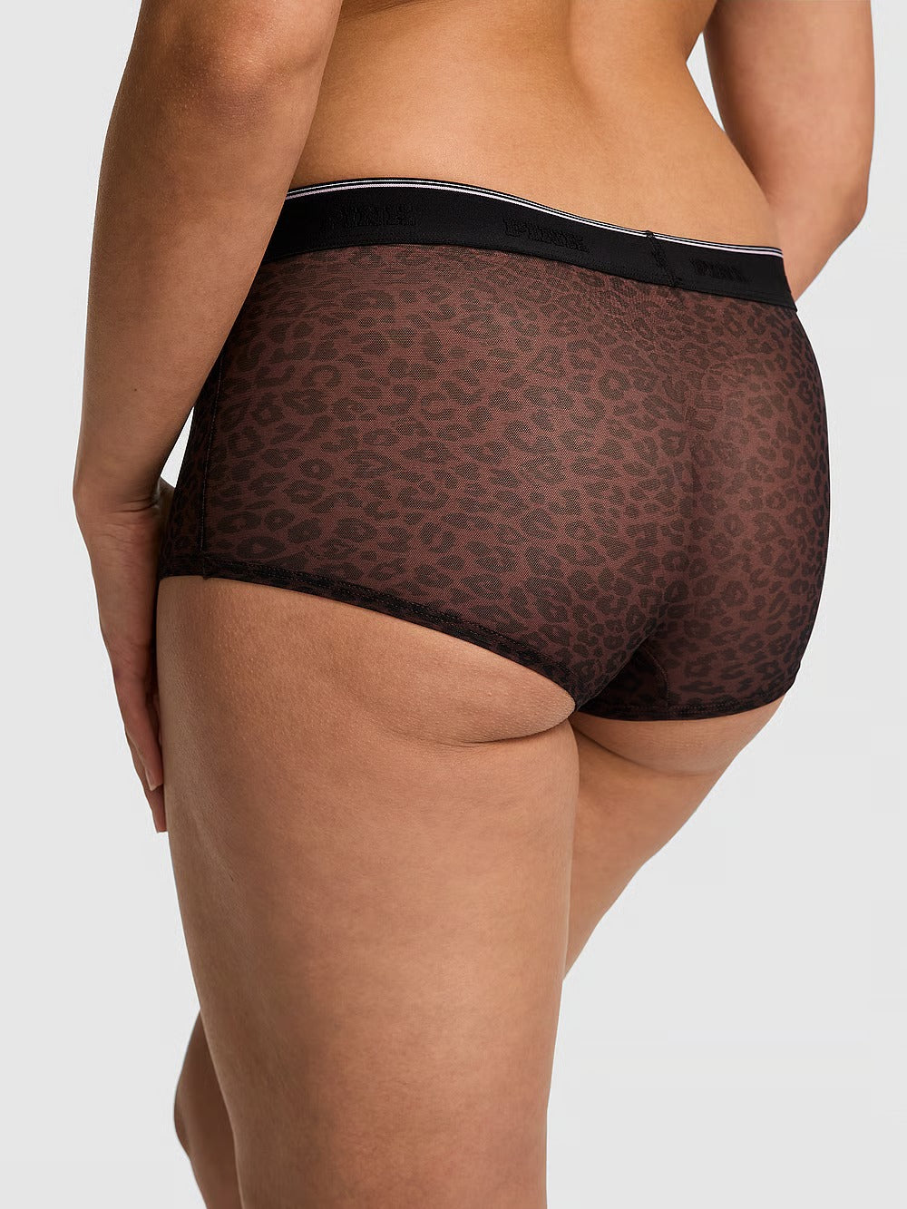 Panti culote estilo boyshort de malla con logo