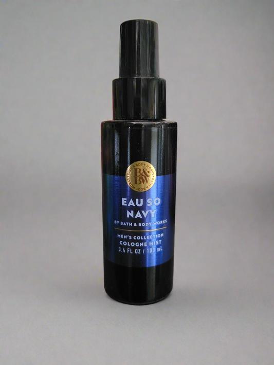 Eau so navy
