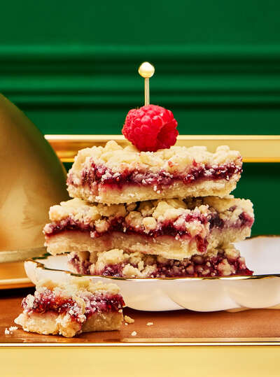 Raspberry Holiday Pie Bar